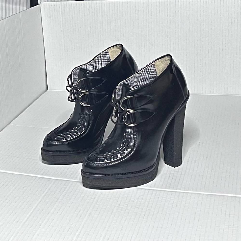 Heeled Platform Lace Booties
